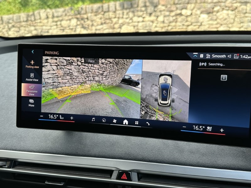 2025 (25) BMW iX 300kW xDrive45 M Sport 101kWh 5dr Auto 4483382