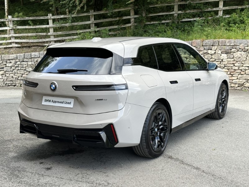 2025 (25) BMW iX 300kW xDrive45 M Sport 101kWh 5dr Auto 4483394