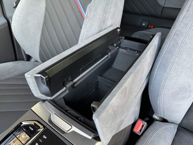 2025 (25) BMW iX 300kW xDrive45 M Sport 101kWh 5dr Auto 4483362