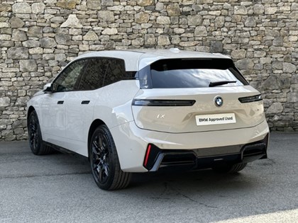 2025 (25) BMW iX 300kW xDrive45 M Sport 101kWh 5dr Auto
