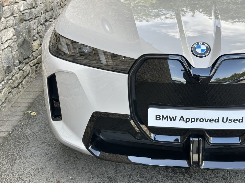 2025 (25) BMW iX 300kW xDrive45 M Sport 101kWh 5dr Auto 4483352