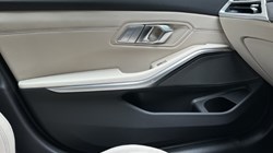 2025 (75) BMW 3 SERIES 320i M Sport Saloon 4533279