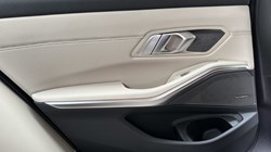 2025 (75) BMW 3 SERIES 320i M Sport Saloon 4533262