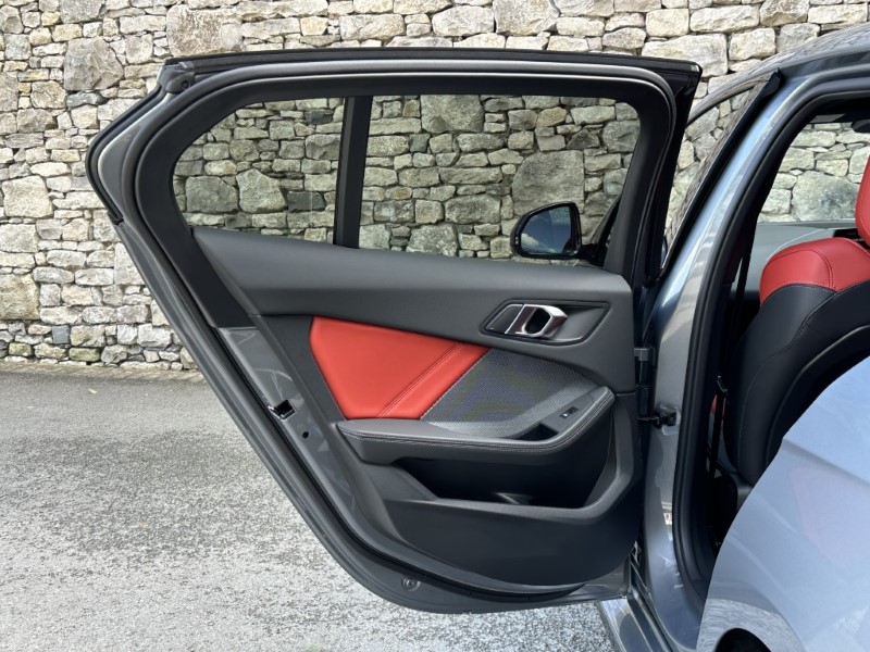 2025 (75) BMW 1 SERIES 120 M Sport 5dr  4534329