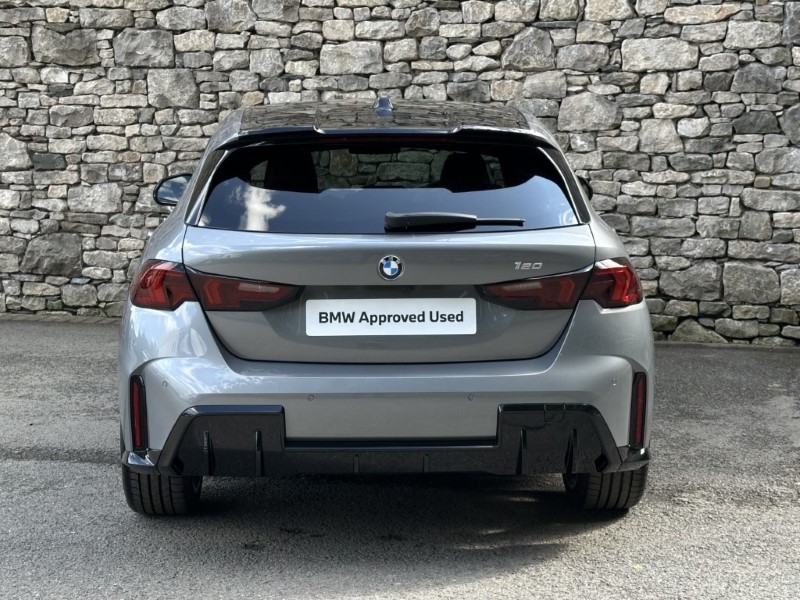 2025 (75) BMW 1 SERIES 120 M Sport 5dr  4534365