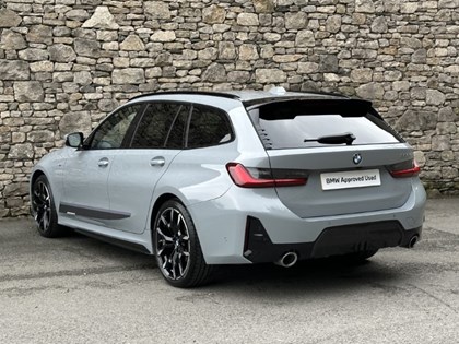 2025 (25) BMW 3 SERIES 320i M Sport 5dr Touring