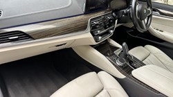 2020 (20) BMW 5 SERIES 520d MHT xDrive M Sport Saloon  4613618