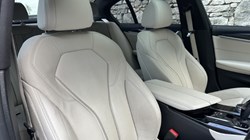 2020 (20) BMW 5 SERIES 520d MHT xDrive M Sport Saloon  4613596