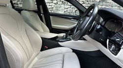 2020 (20) BMW 5 SERIES 520d MHT xDrive M Sport Saloon  4613594