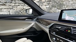 2020 (20) BMW 5 SERIES 520d MHT xDrive M Sport Saloon  4613604