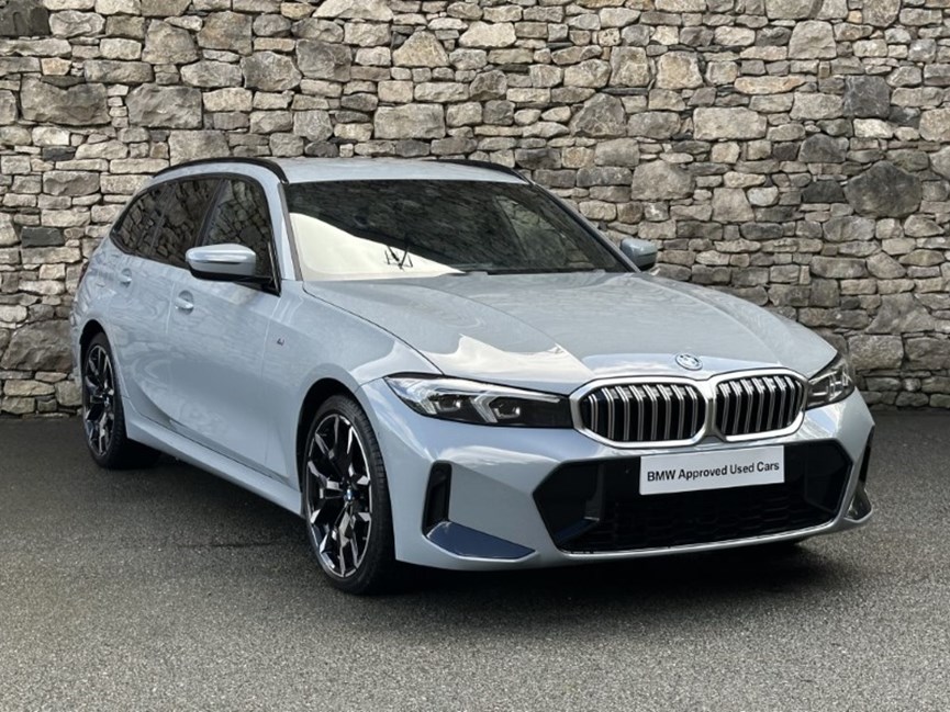 2025 (25) BMW 3 SERIES 330e M Sport 5dr Touring