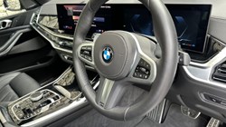 2025 (75) BMW X7 xDrive40i M Sport 5869783