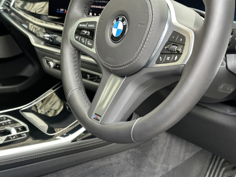 2025 (75) BMW X7 xDrive40i M Sport 5869784