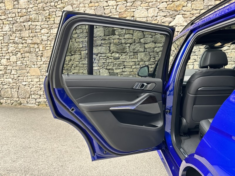 2025 (75) BMW X7 xDrive40i MHT M Sport 5dr  4594288