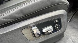 2025 (75) BMW X7 xDrive40i M Sport 5869786