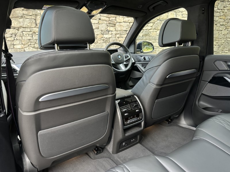 2025 (75) BMW X7 xDrive40i M Sport 5870038