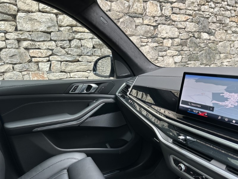 2025 (75) BMW X7 xDrive40i M Sport 5869789