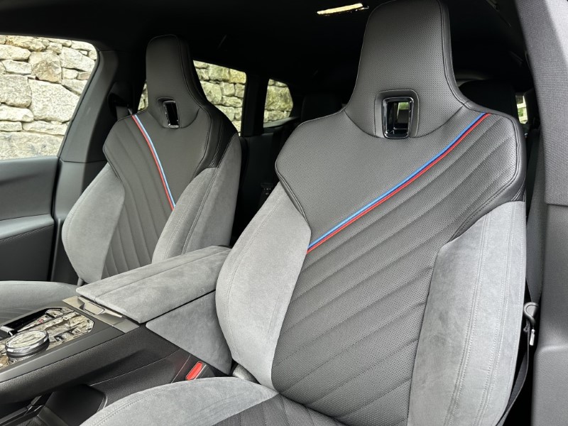 2025 (75) BMW iX 400kW xDrive60 M Sport  4600395