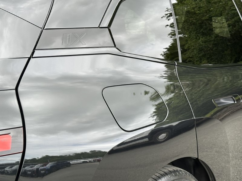 2025 (75) BMW iX 400kW xDrive60 M Sport  4600427