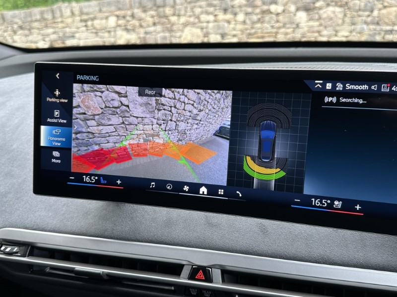 2025 (75) BMW iX 400kW xDrive60 M Sport  4600411