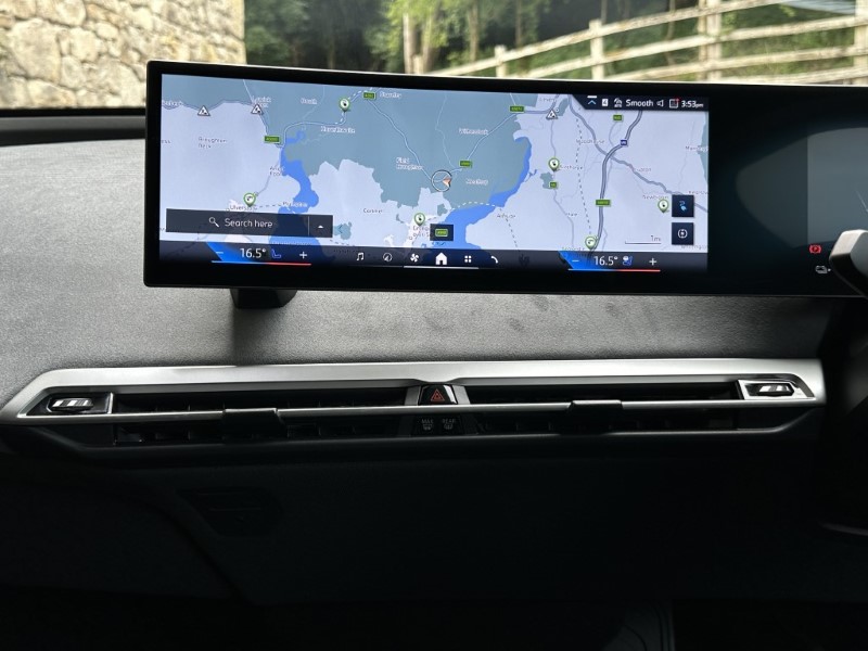 2025 (75) BMW iX 400kW xDrive60 M Sport  4600374