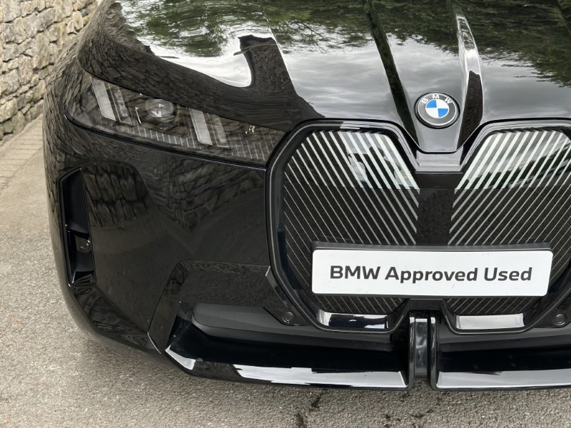 2025 (75) BMW iX 400kW xDrive60 M Sport  4600437