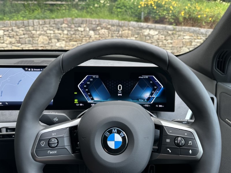 2025 (75) BMW iX 400kW xDrive60 M Sport  4600414