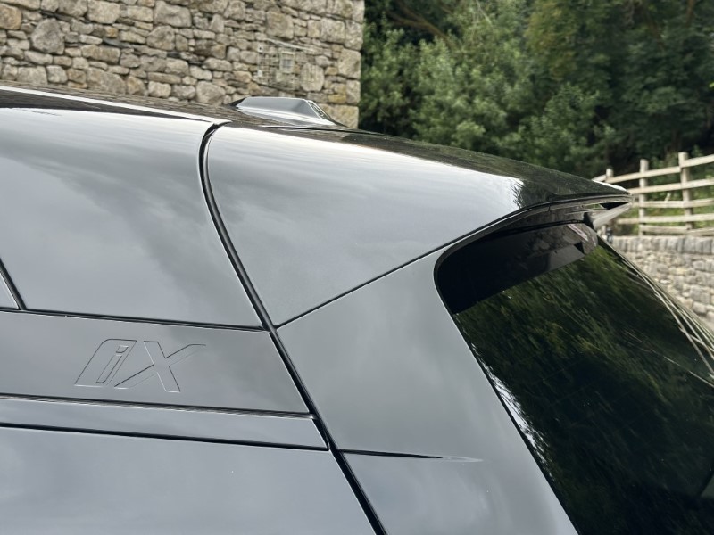 2025 (75) BMW iX 400kW xDrive60 M Sport  4600403