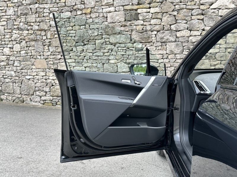 2025 (75) BMW iX 400kW xDrive60 M Sport  4600404