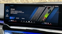 2025 (75) BMW M5 4dr DCT 4594013