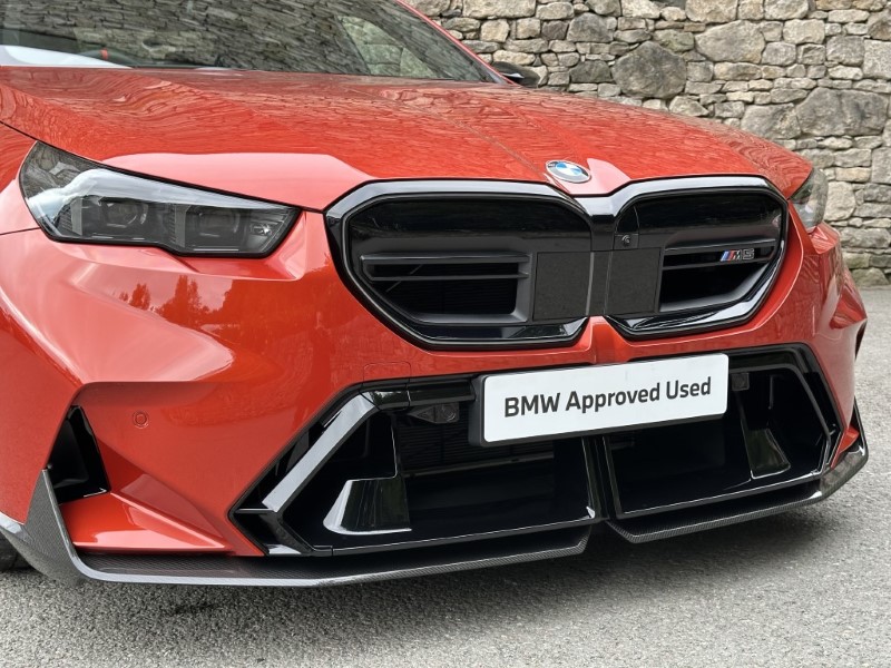 2025 (75) BMW M5 4dr DCT 4594075