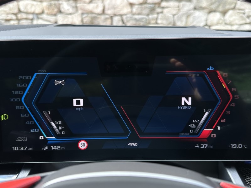 2025 (75) BMW M5 4dr DCT 4594010