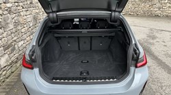 2025 (25) BMW 3 SERIES 320i M Sport 5dr Touring 4618115