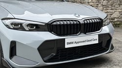 2025 (25) BMW 3 SERIES 320i M Sport 5dr Touring 4618173
