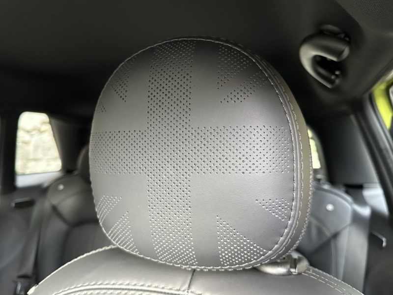 2023 (73) MINI HATCHBACK 2.0 Cooper S Exclusive Premium 5dr Auto 4584862