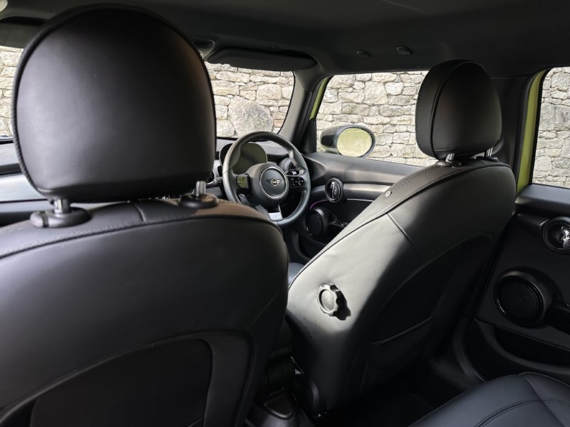 2023 (73) MINI HATCHBACK 2.0 Cooper S Exclusive Premium 5dr Auto 4584868