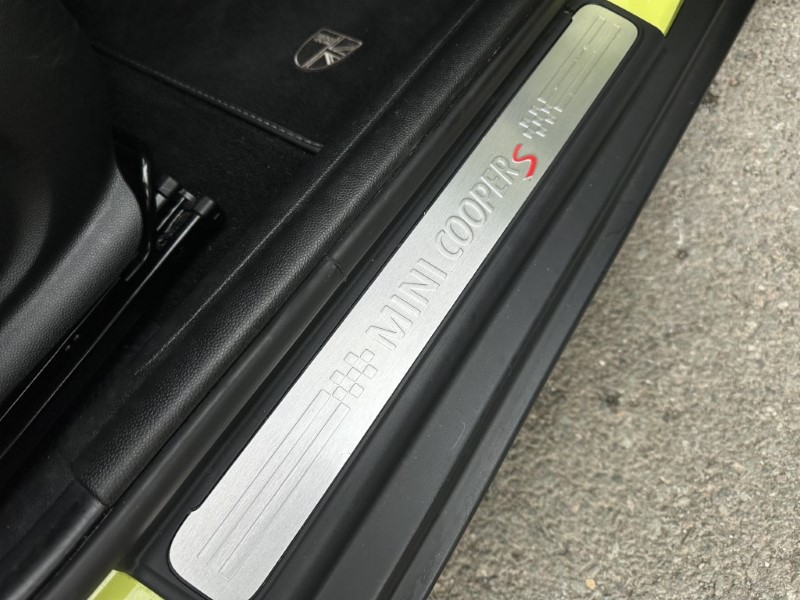 2023 (73) MINI HATCHBACK 2.0 Cooper S Exclusive Premium 5dr Auto 4584823