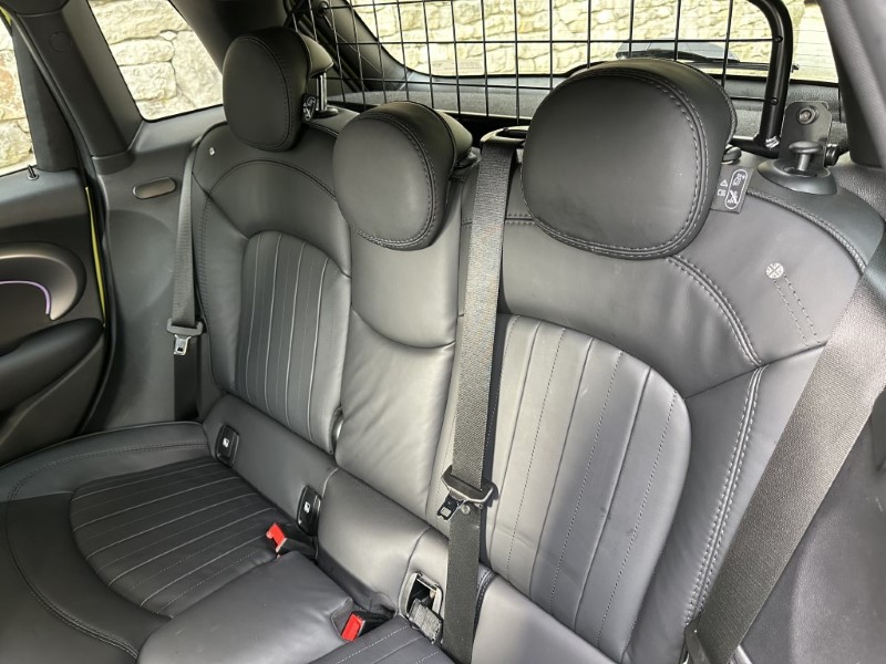 2023 (73) MINI HATCHBACK 2.0 Cooper S Exclusive Premium 5dr Auto 4584893