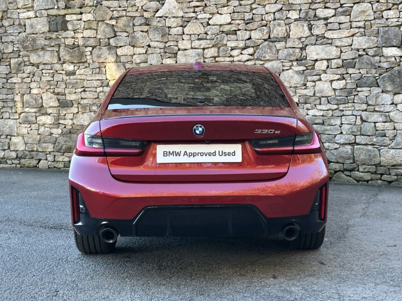 2025 (75) BMW 3 SERIES 330e 22.3 kWh M Sport 4dr Saloon 4911452