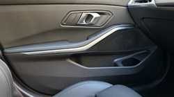 2025 (75) BMW 3 SERIES 330e 22.3 kWh M Sport 4dr Saloon 4911430