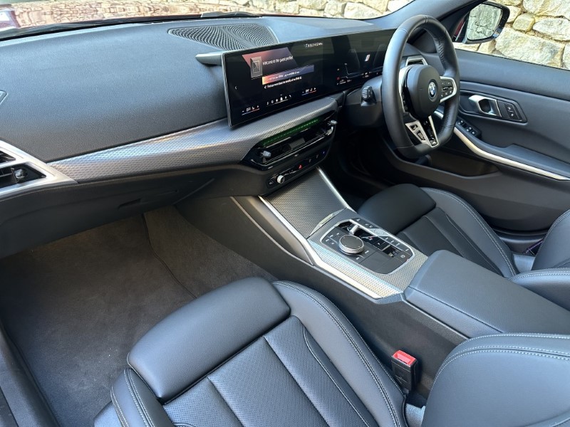 2025 (75) BMW 3 SERIES 330e 22.3 kWh M Sport 4dr Saloon 4911438