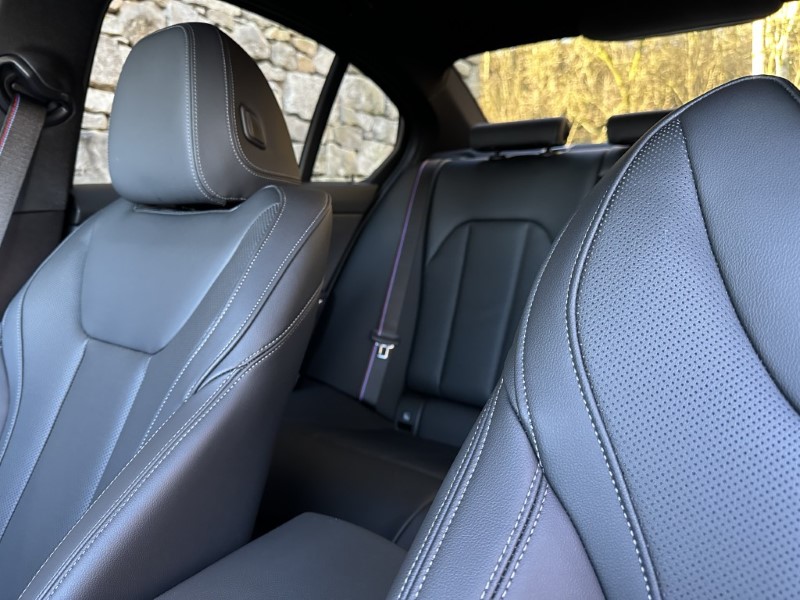 2025 (75) BMW 3 SERIES 330e 22.3 kWh M Sport 4dr Saloon 4911442