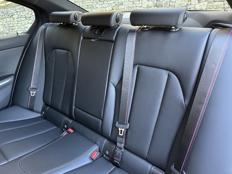 2025 (75) BMW 3 SERIES 330e 22.3 kWh M Sport 4dr Saloon 4911455