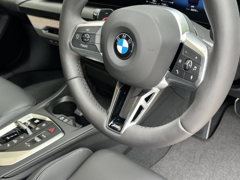 2025 (75) BMW 1 SERIES 120 M Sport 5dr  4601930