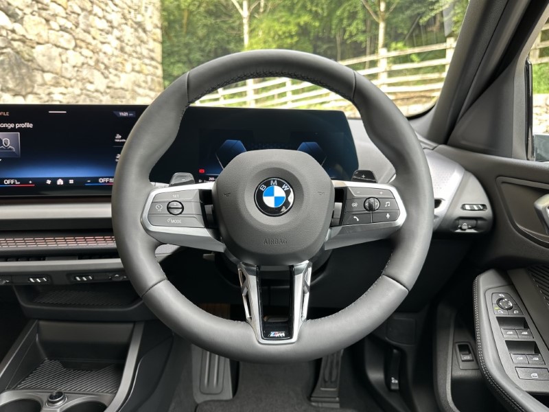 2025 (75) BMW 1 SERIES 120 M Sport 5dr  4601933