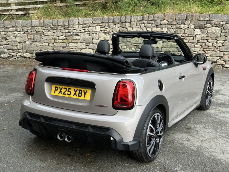 2025 (25) MINI CONVERTIBLE 2.0 John Cooper Works 2dr Auto 4638733