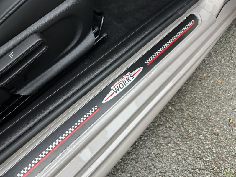 2025 (25) MINI CONVERTIBLE 2.0 John Cooper Works 2dr Auto 4638671