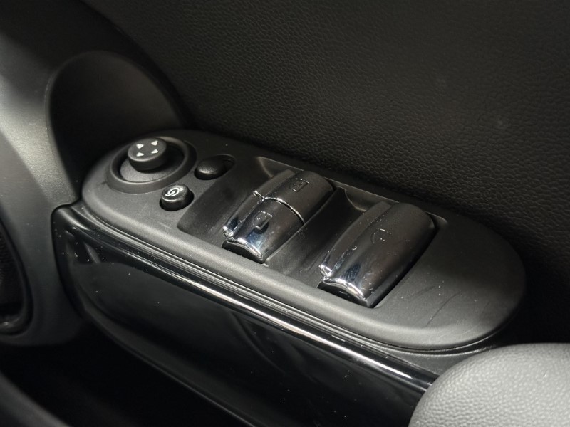 2025 (25) MINI CONVERTIBLE 2.0 John Cooper Works 2dr Auto 4638683