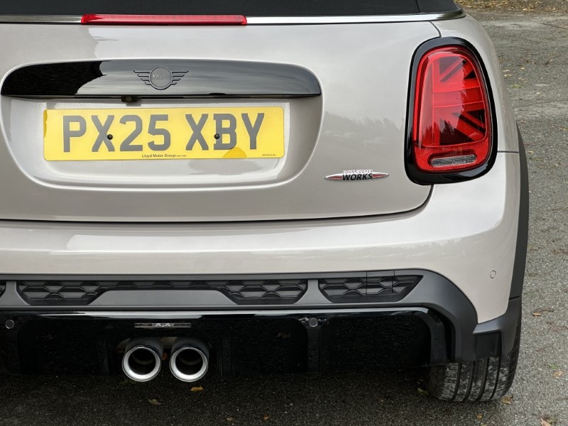 2025 (25) MINI CONVERTIBLE 2.0 John Cooper Works 2dr Auto 4638666