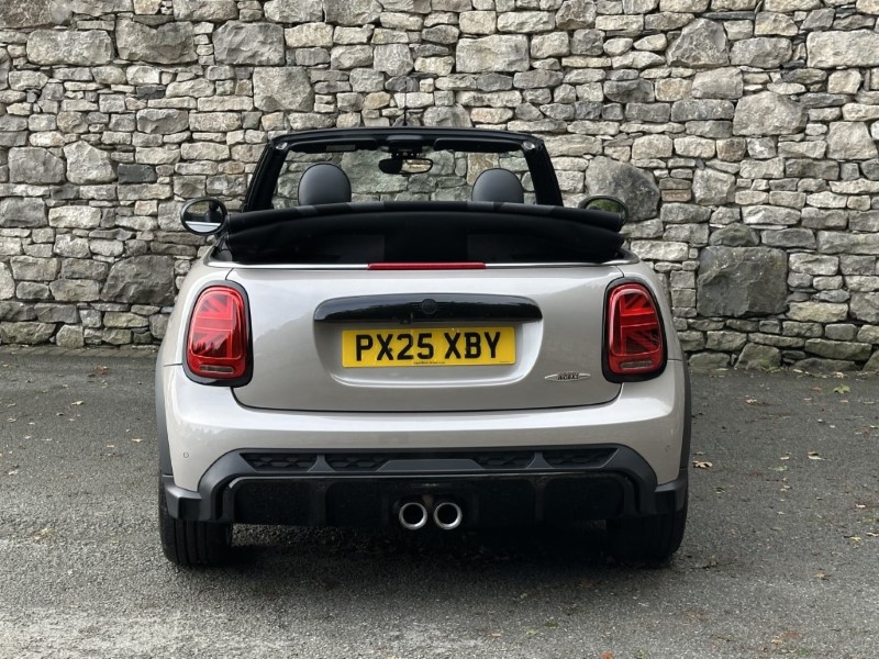 2025 (25) MINI CONVERTIBLE 2.0 John Cooper Works 2dr Auto 4638742